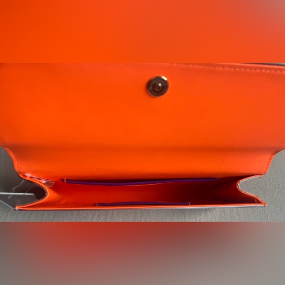 JUICY COUTURE Palm Tree Clutch, Tropical, Redish-Orangey Pink, 10” x 5”, NEW - Picture 7 of 12